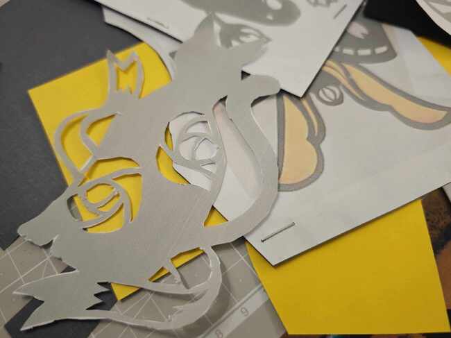 Изложба на японското хартиено изкуство Кири-е гостува в Плевен до 19 октомври 