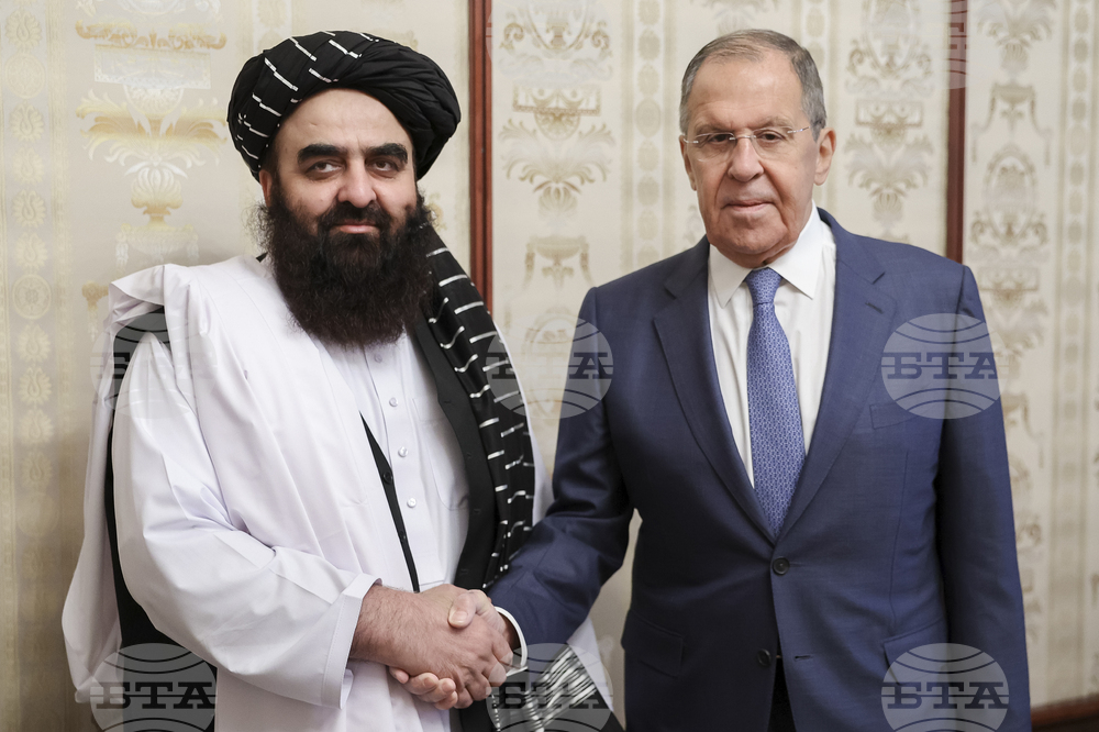 Лавров обсъди икономическото сътрудничество и борбата с тероризма с афганистанския външен министър