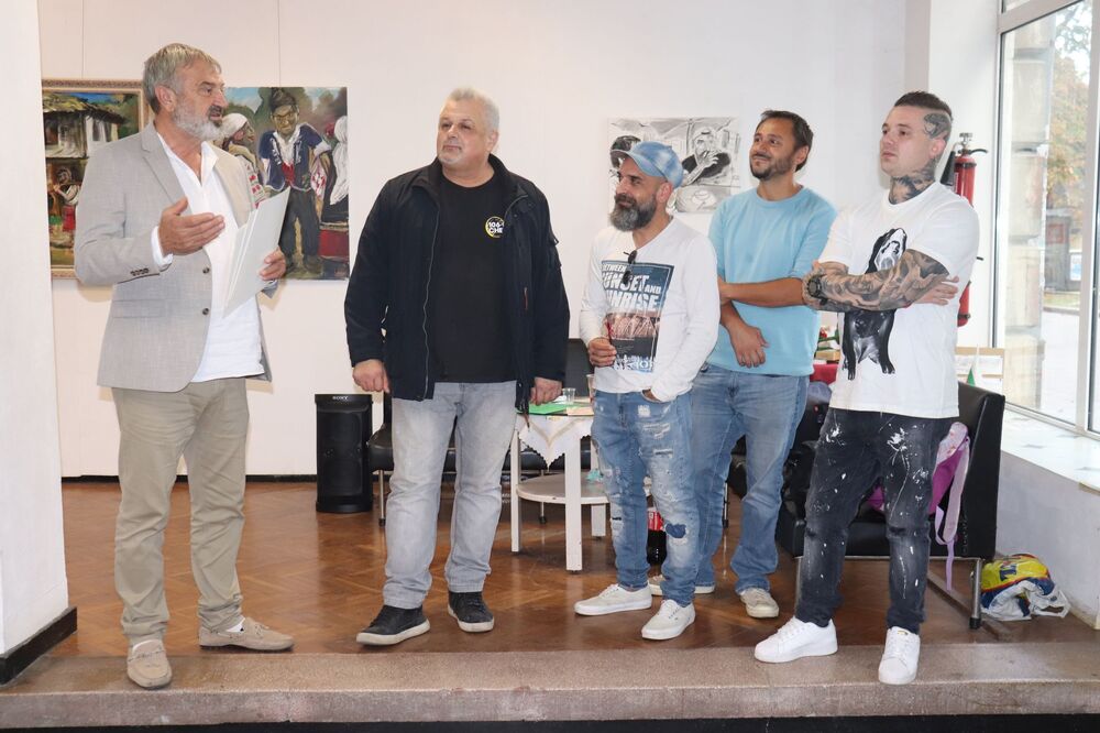 Драгомир Драганов към художниците в Сурат III: Провокирайте ни да отваряме очите си за проблемите на съвремието