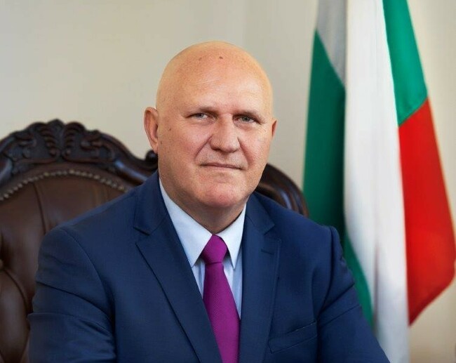 Министерство на образованието и науката: Приветствие по случай Международния ден на учителя