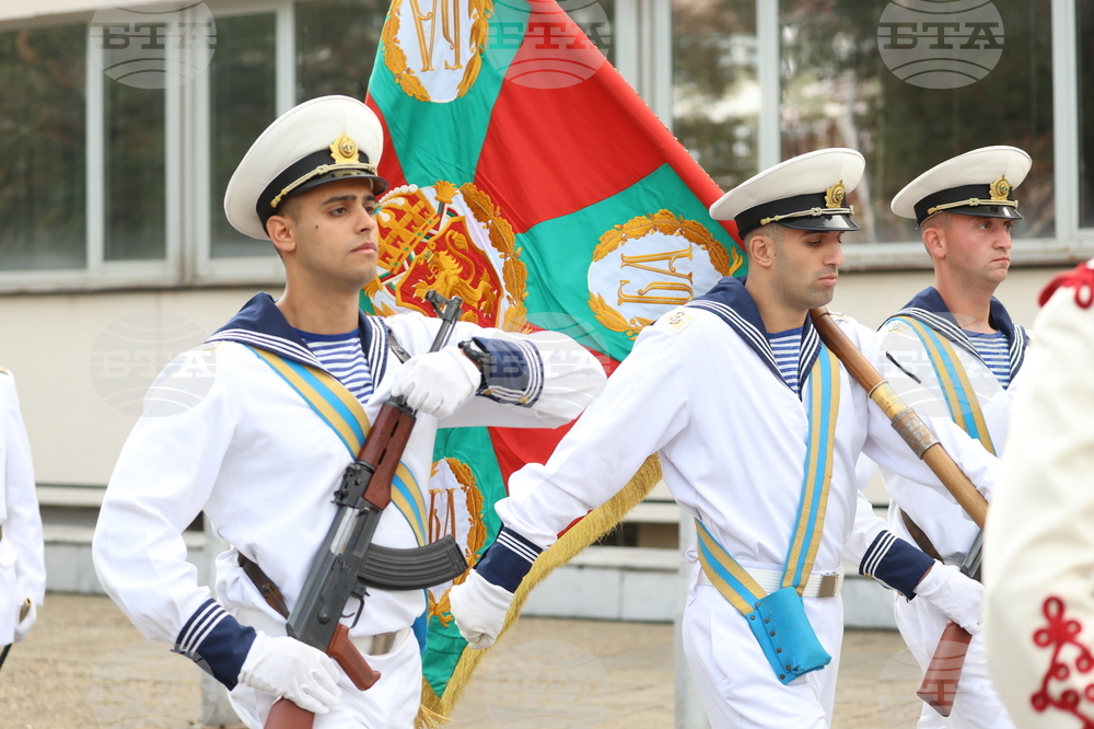 ВМА - присвояване на първо офицерско звание - церемония