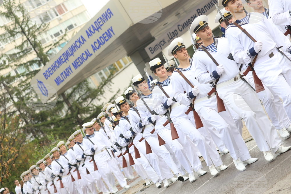 ВМА - присвояване на първо офицерско звание - церемония