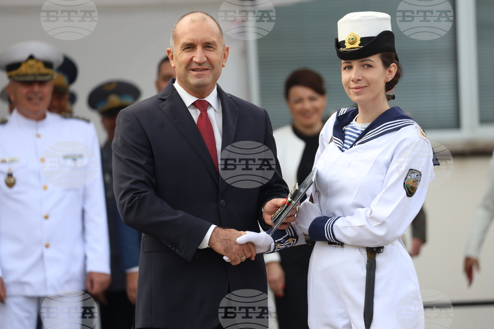 ВМА - присвояване на първо офицерско звание - церемония