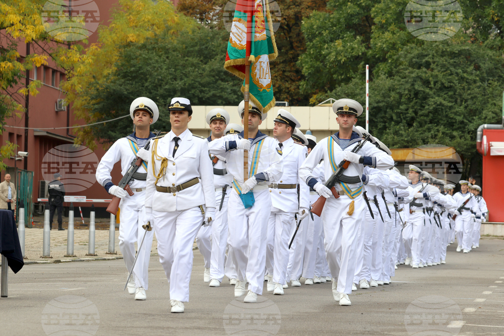 ВМА - присвояване на първо офицерско звание - церемония