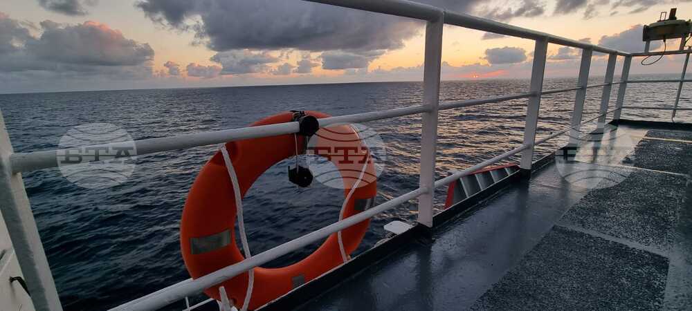 Средиземно море - Кораб „Св. св. Кирил и Методий“ - Антарктида - ден 7