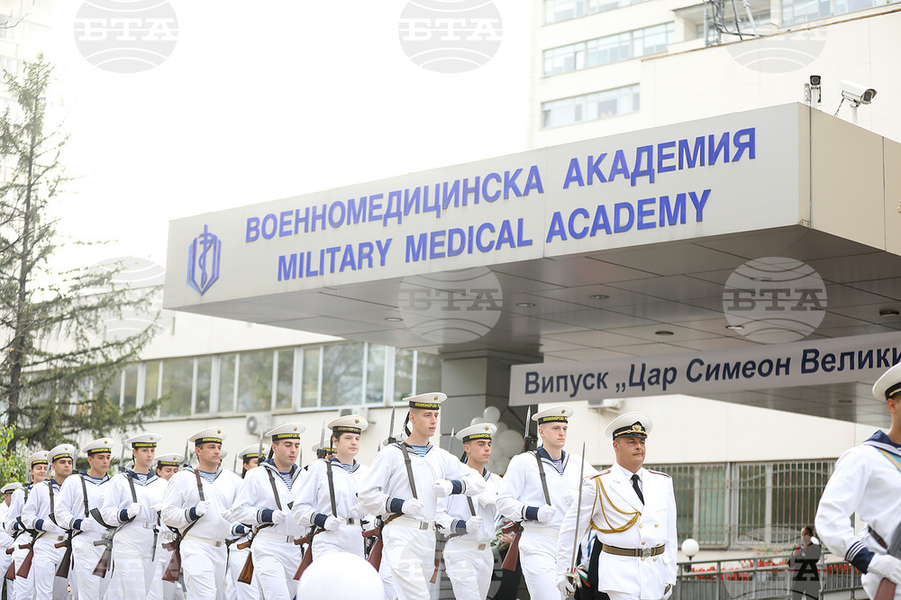 Министерство на отбраната: Пагони и дипломи получи вторият випуск военни лекари на Висшето военноморско училище „Никола Йонков Вапцаров“