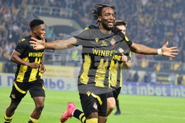 Пловдив - футбол - „Ботев (Пловдив) - „Левски“ (София)