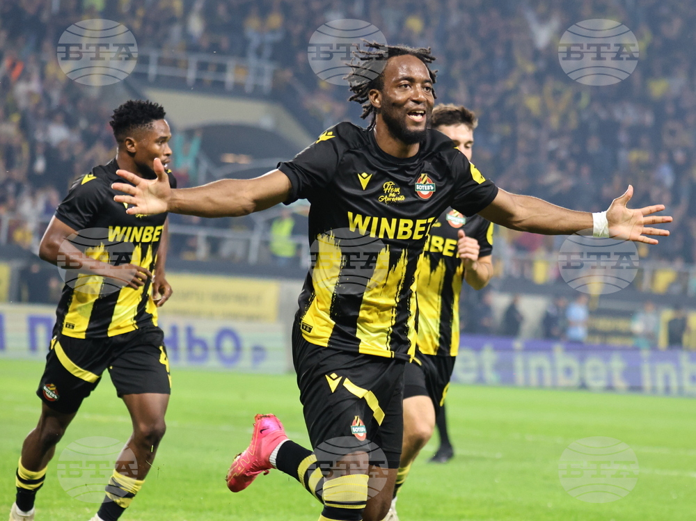 Пловдив - футбол - „Ботев (Пловдив) - „Левски“ (София)