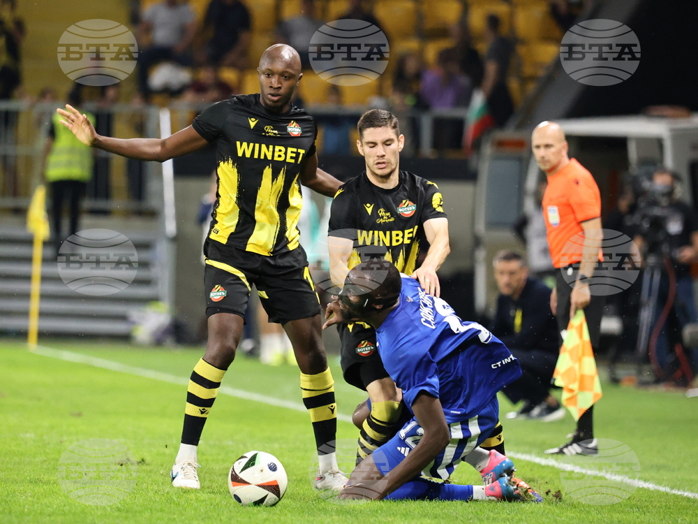 Антоан Конте попадна в групата на Ботев (Пловдив) за градското дерби с Локомотив 