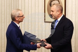 Румен Радев - Продължаваме промяната - мандат - връчване