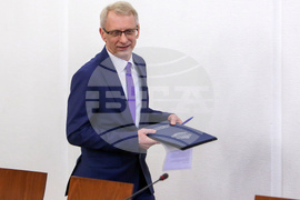 Парламент - "Продължаваме Промяната" - партии - среща