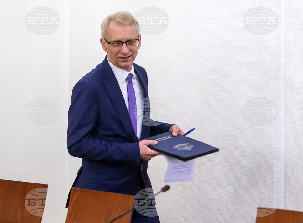 Парламент - "Продължаваме Промяната" - партии - среща