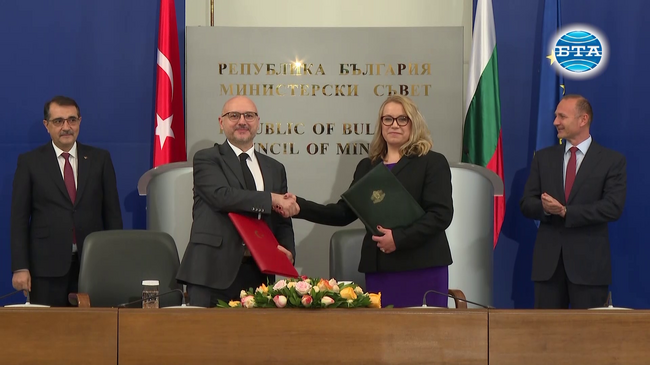 Осигуряваме възможност да закупуваме газ от всички световни производители, заяви Росен Христов