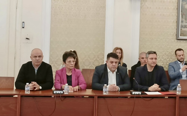 Кристиан Вигенин, БСП: Ще водим конструктивен диалог за съставяне на правителство