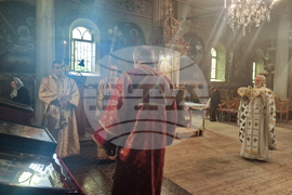 Разград - църква „Св. Николай Мирликийски Чудотворец“ - неделна служба