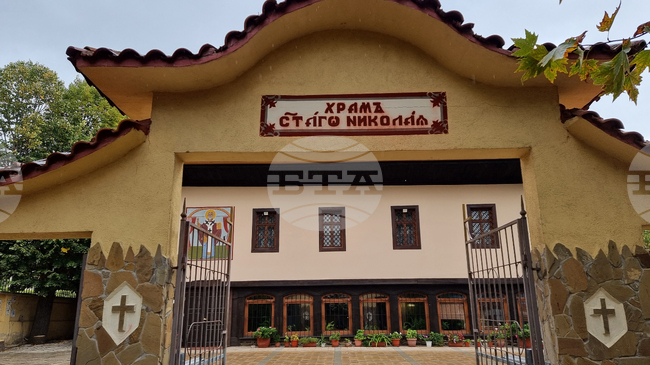 Неделно училище отвори врати при храм „Св. Николай“ в Сливен