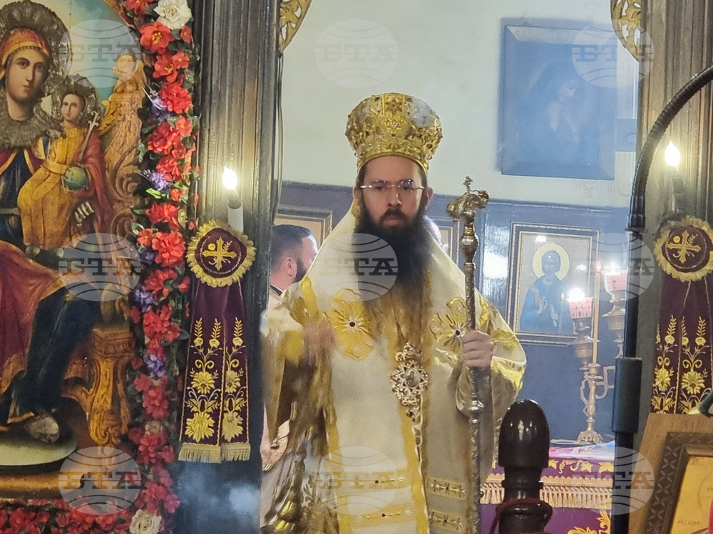 Сливен - митрополит - литургия