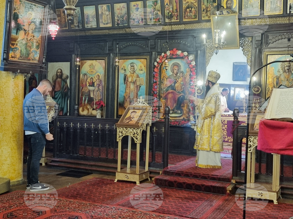 Сливен - митрополит - литургия