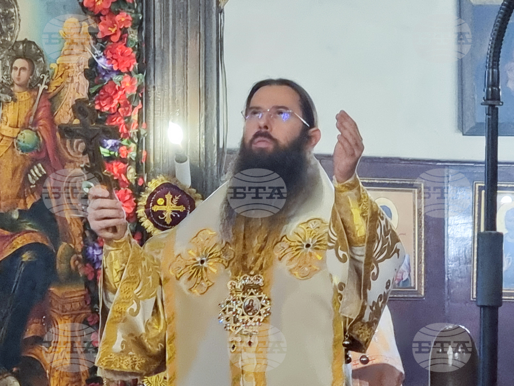 Сливен - митрополит - литургия