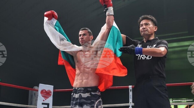 Нидерландец нокаутира българската звезда в кикбокса Стоян Копривленски на турнира К-1 World Max в Токио