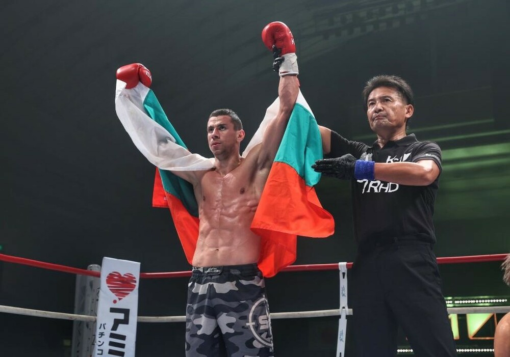 Кикбоксьорът Стоян Копривленски постигна победа на K1 World GP в Осака, очаква двубой за титлата в К-1
