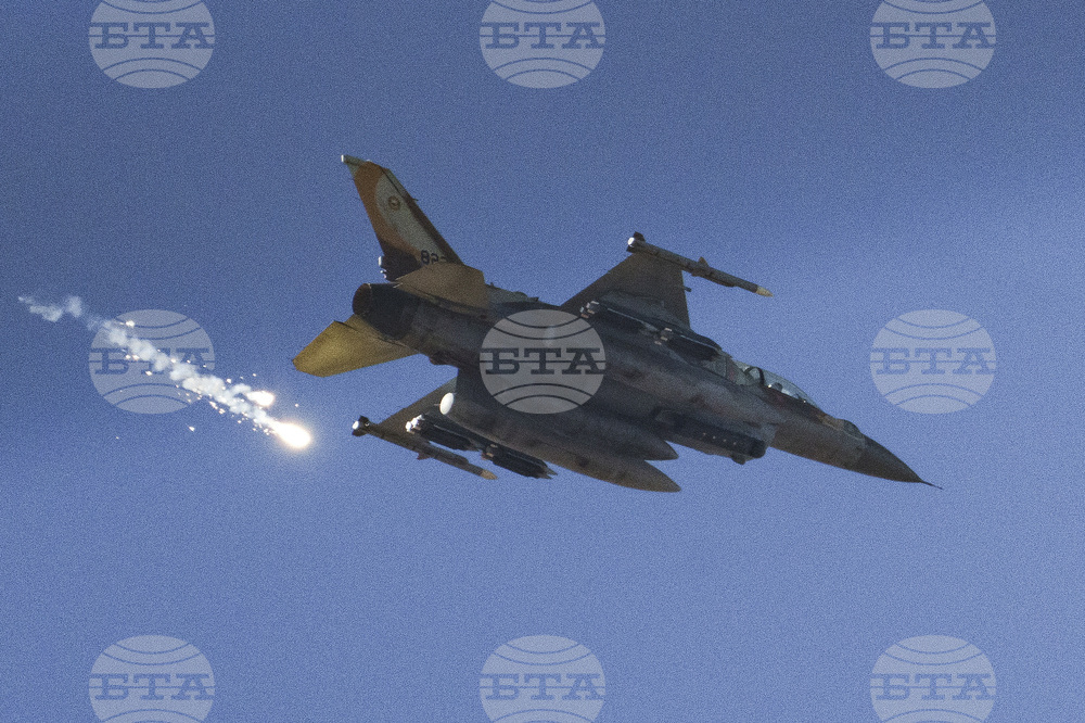 Израелската армия съобщи, че е нанесла въздушни удари в района на Рафах в Газа