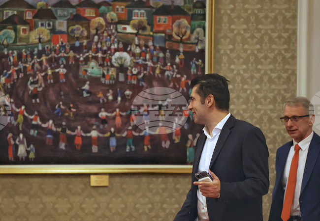 Парламент - кулоари