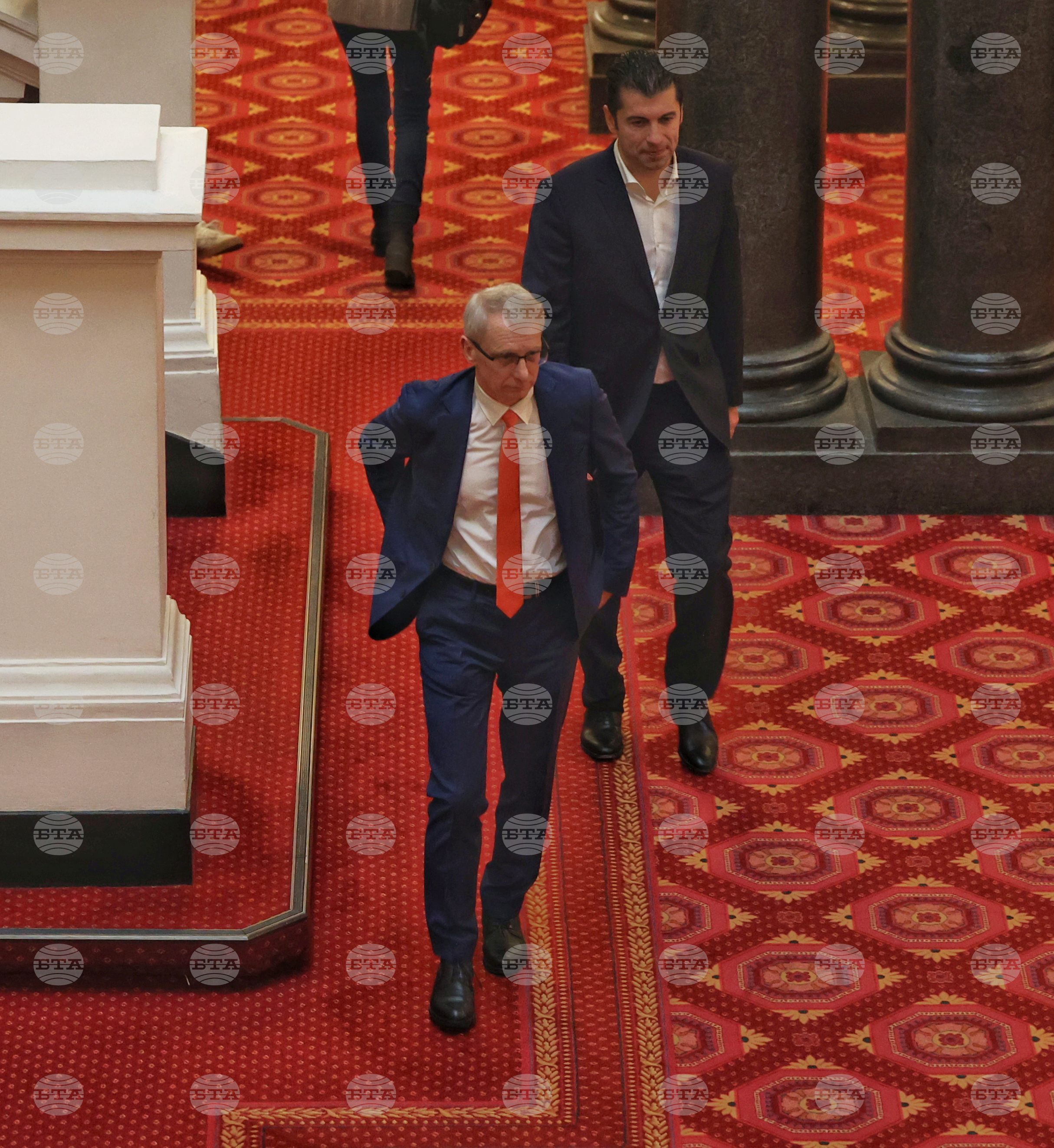 Парламент - заседание