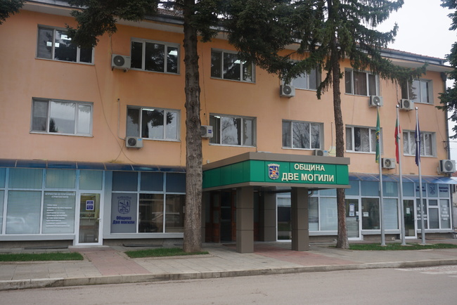 Кметът на Две могили предлага училище и детска градина в село от общината да бъдат обявени за защитени