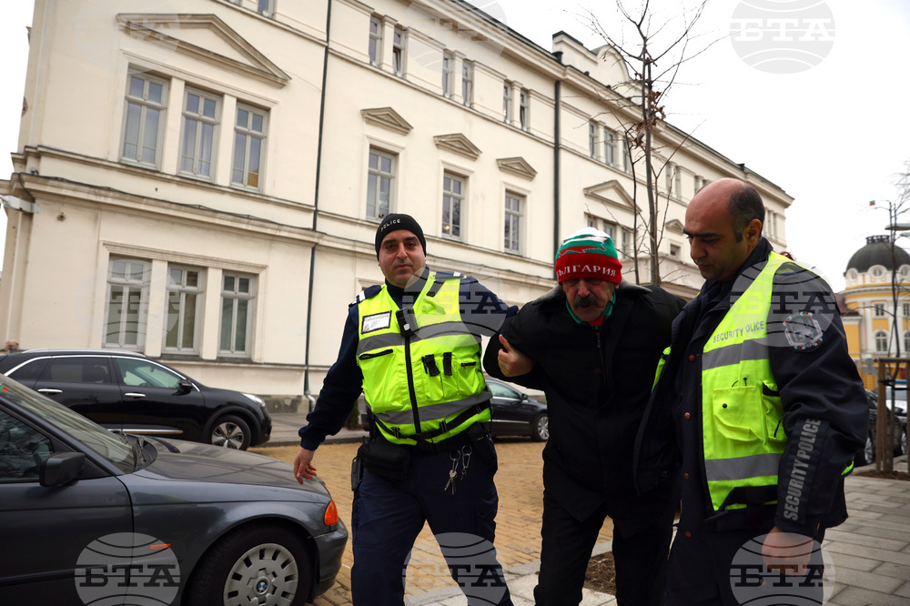 НС - протестиращ - задържане