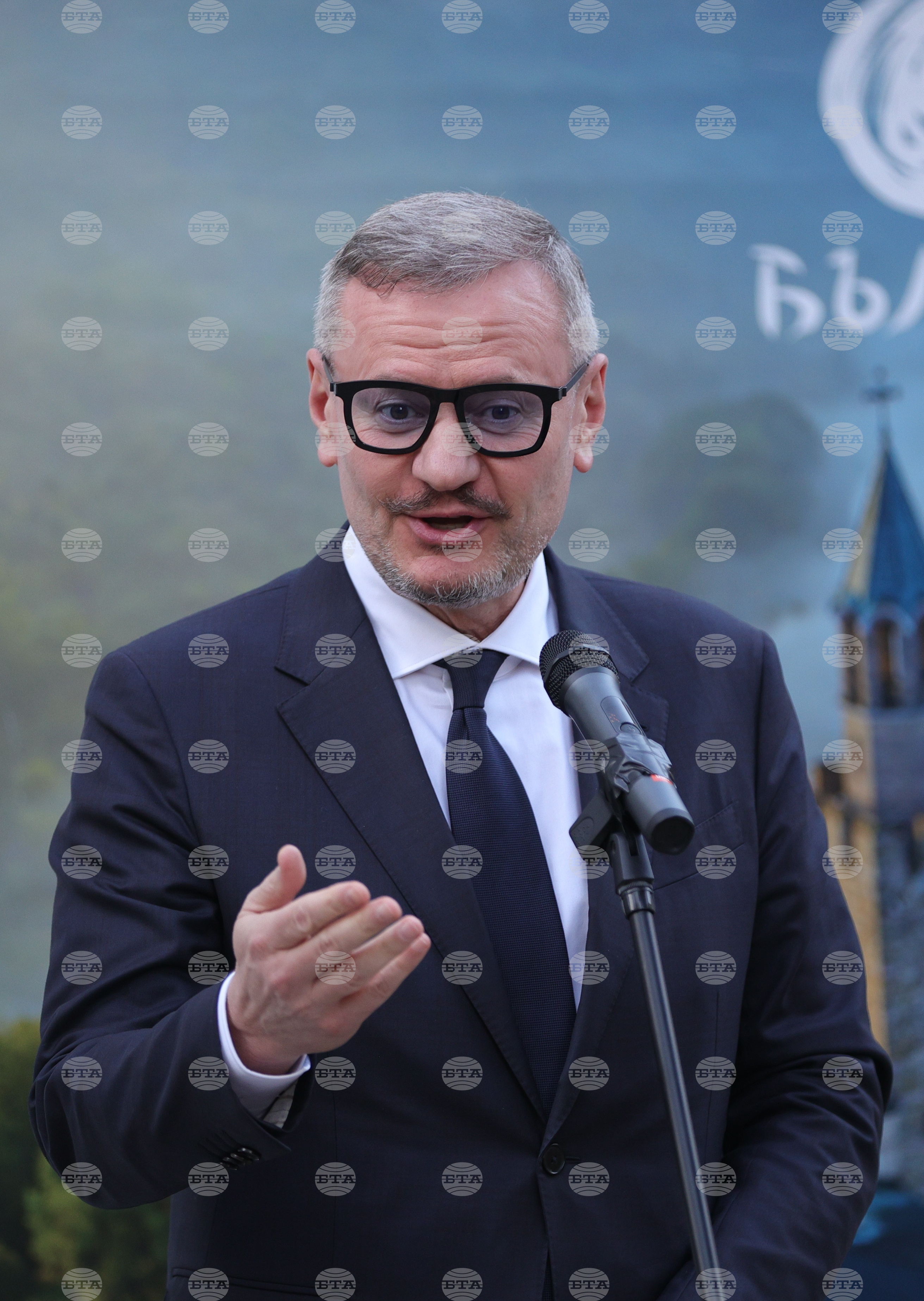 Румъния - Букурещ - посолство на България - изложби