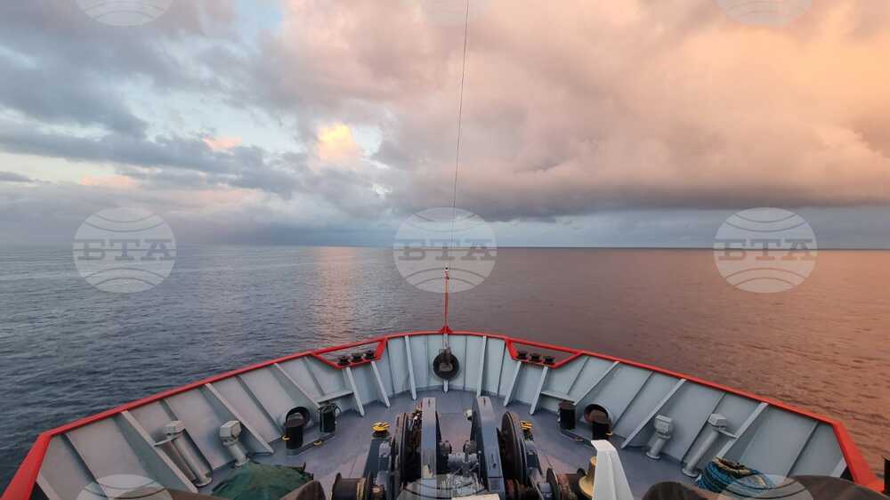 Средиземно море - Кораб „Св. св. Кирил и Методий“ - Антарктида - ден 9