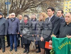 председателят на БСП - София Иван Таков по време на тържественото честване на 145 години от Освобождението на София пред Паметника на българския опълченец