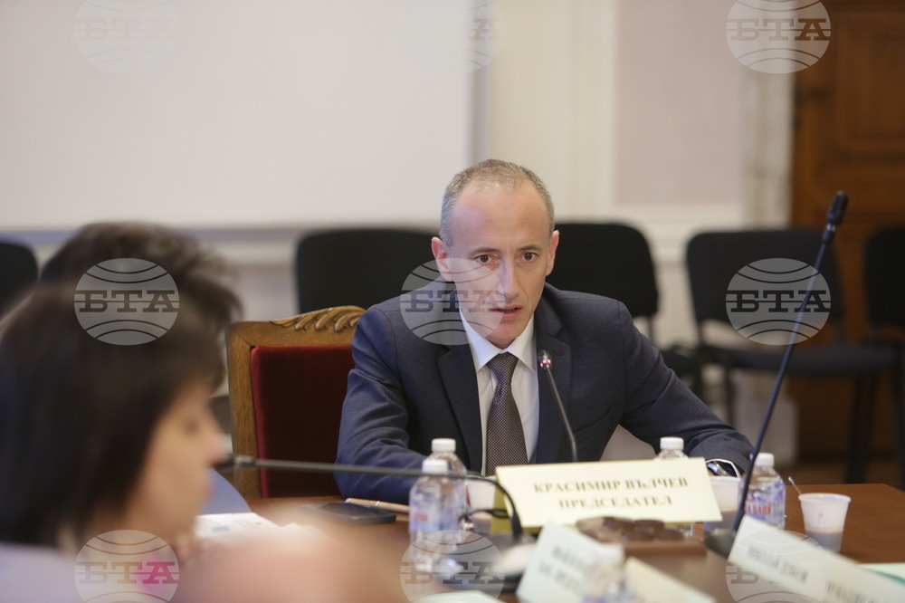 Парламент - Комисия по образованието и науката