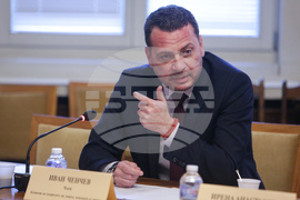 Парламент - Комисия по въпросите на децата, младежта и спорта