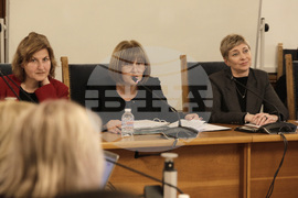 Парламент - Комисия по правни въпроси