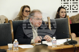 Парламент - Комисия по правни въпроси