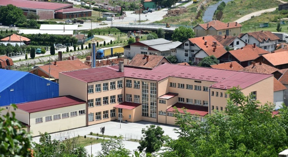 Учениците от босилеградската община излязоха в зимна ваканция