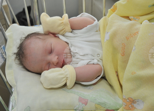 Започва национална кампания в подкрепа на недоносените деца