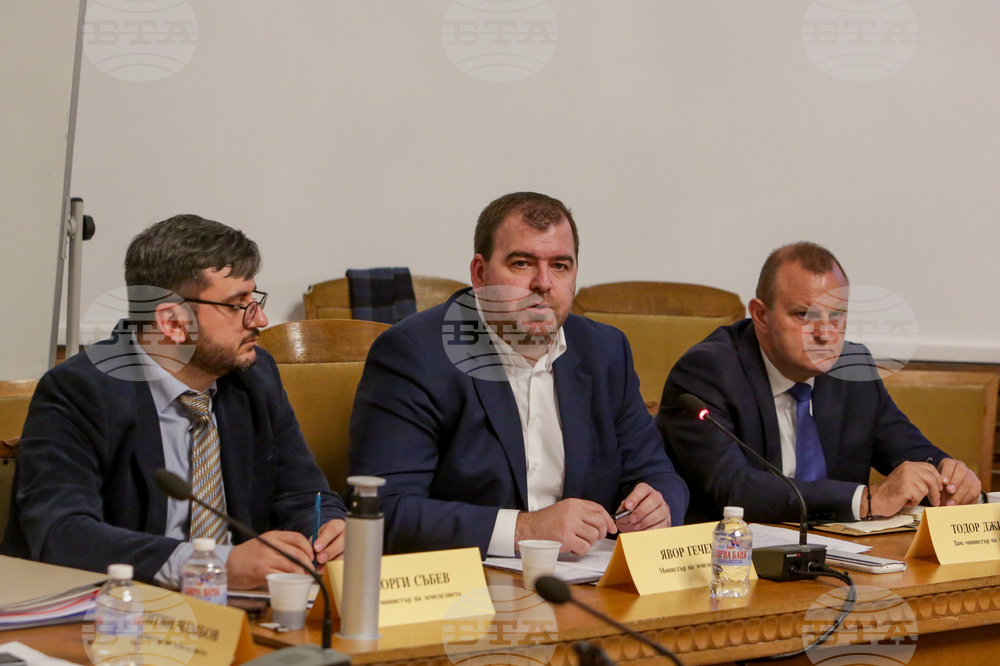 Работи се по актуализацията на Стратегическия план за Общата селскостопанска политика, заяви министър Гечев