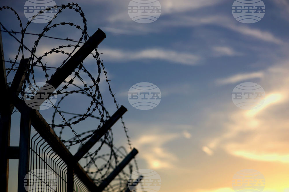 Европейската комисия предлага възможност незаконните мигранти да бъдат връщани в центрове извън ЕС