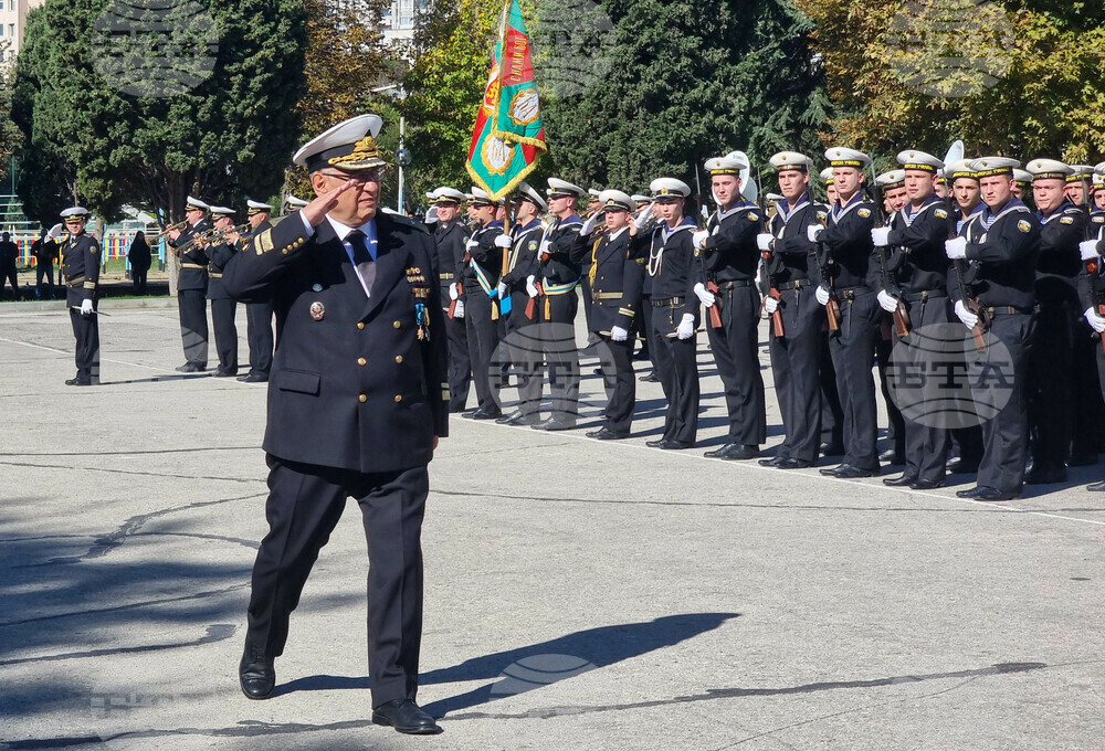 Варна - Военноморско училище - нов началник
