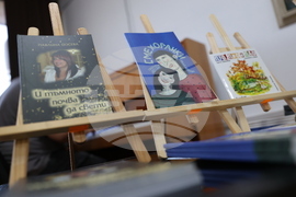 Благоевград - „Тъмното свети“ - музикално-поетичен спектакъл