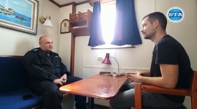 От борда на НИК 421. Кап. Христо Христов, декан на инженерния факултет във ВВМУ: Професията ни е изключително универсална