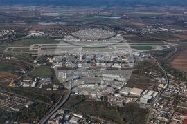 Авиокомпания "Fly2Sky" - пътнически самолет - Airbus A320