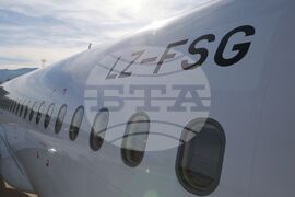 Авиокомпания "Fly2Sky" - пътнически самолет - Airbus A320