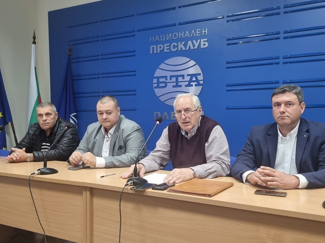 Пресконференция на областното ръководство на БЗНС в Плевен и кандидата за народен представител Свилен Трифонов