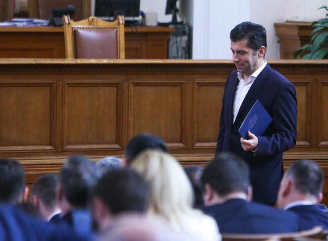 Парламентът обсъжда доклада за дейността на временната комисия, свързана с меморандума с Gemcorp и IP3 Corporation