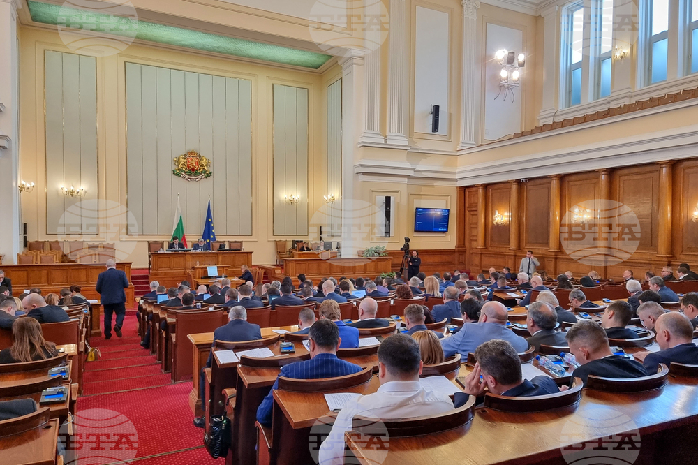 Парламентът ще обсъди две проекторешения, свързани с Плана за възстановяване и устойчивост