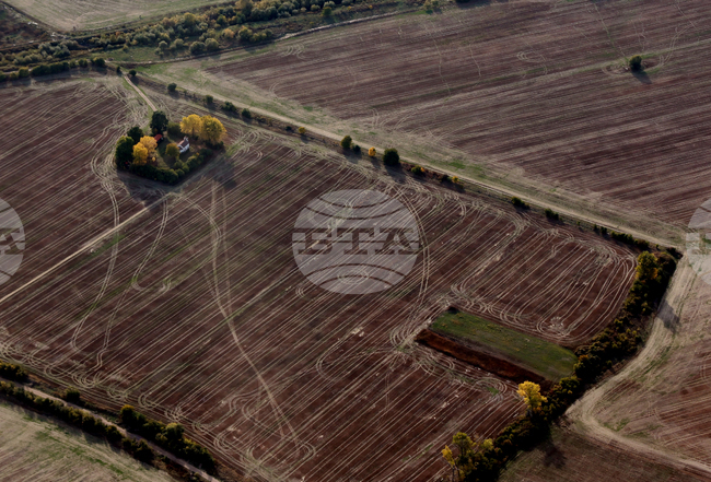 По-доброто управление на земята, почвата и водите е ключът към изхранването на 10 милиарда души, подчертава нов доклад на ФАО